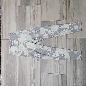 Women's North Face Leggings Size Small